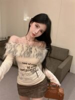 Retro Off-Shoulder Letter Print Patchwork Long Sleeve Top - Image 4