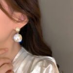 French retro pearl earrings new high-end earrings - Image 5