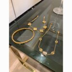 Roman Numeral Gold Bracelet - Light Luxury Titanium Steel Jewelry - Image 6