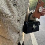 Glossy Croc-Embossed Handbag – Elegant Large-Capacity Tote & Crossbody - Image 3