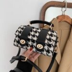 Elegant Boston Crossbody Handbag for Women – Versatile Everyday Shoulder Bag - Image 7