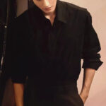 Black Minimalist Long Sleeve Shirt