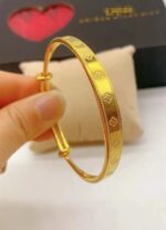 Gold Clover Motif Minimalist Bangle Bracelet - Image 3