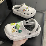 Crocs light green - Image 9