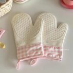 Korean Style Pink Checkered Cotton-Padded Silicone Gloves - Non-Slip, Heat-Resistant, Microwave Safe, Anti-Scald
