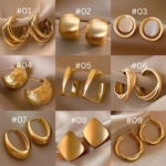 Gold Metal Hoop Earrings – Retro Elegant Design