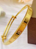 Gold Clover Motif Minimalist Bangle Bracelet - Image 9