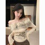 Retro Off-Shoulder Letter Print Patchwork Long Sleeve Top - Image 11